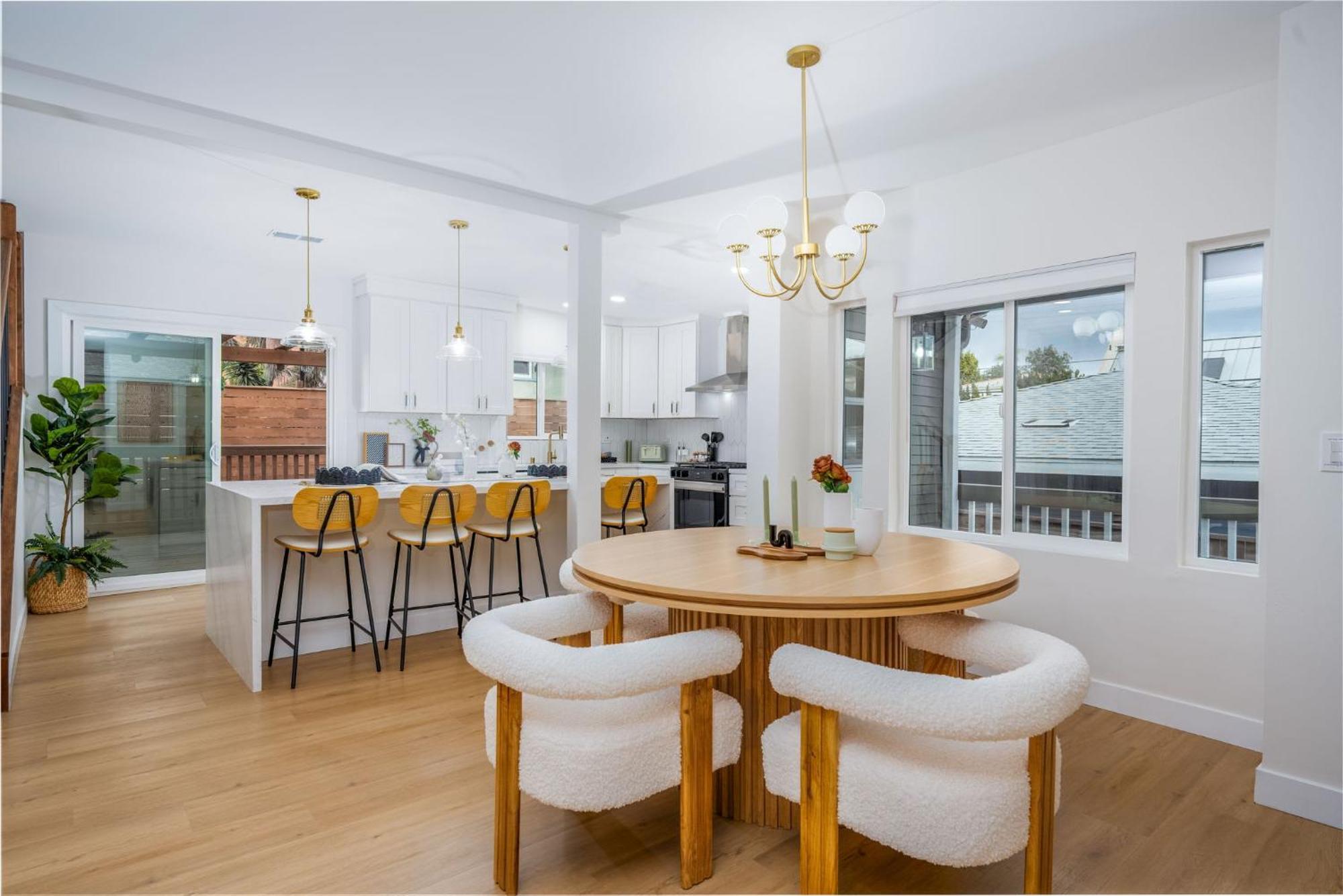 Designer Family In South Park W Fireplace * San Diego